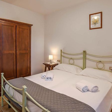 Residenza Di Campagna Montelleri Hotel Vicchio Bagian luar foto